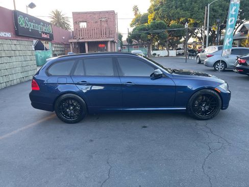 Used 2012 BMW 328i Wagon image 4