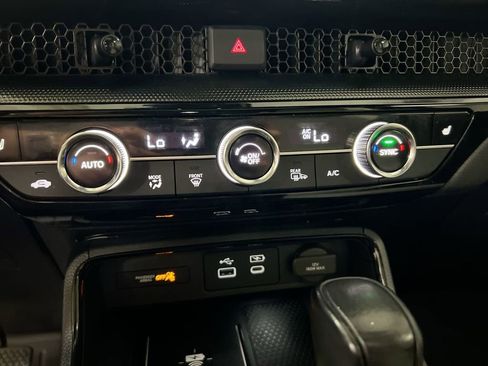 Used 2024 Honda CR-V Sport Touring image 17