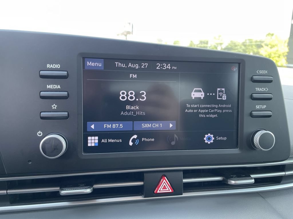 Used 2023 Hyundai Elantra SEL w/ Cargo Package FWD image 11