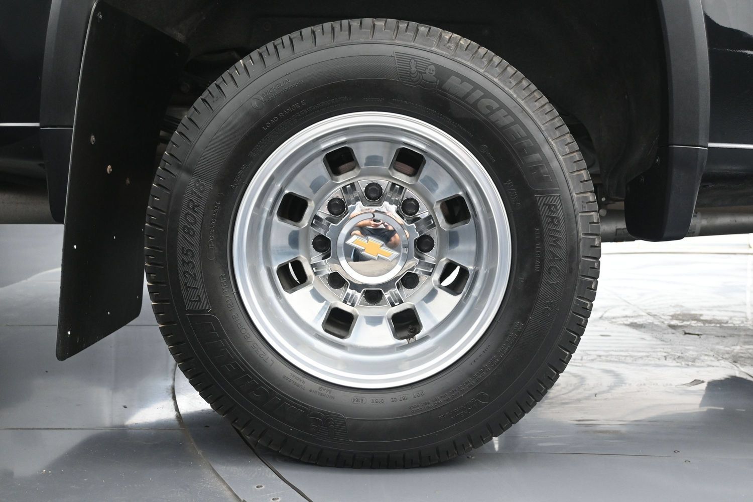 Used 2024 Chevrolet Silverado 3500 High Country w/ High Country Premium Package AWD/4WD image 18