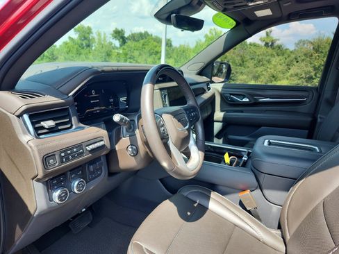 Used 2023 GMC Yukon Denali w/ Denali Reserve Package AWD/4WD image 17