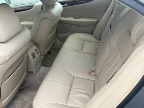 Used 2002 Lexus ES 330 FWD image 35
