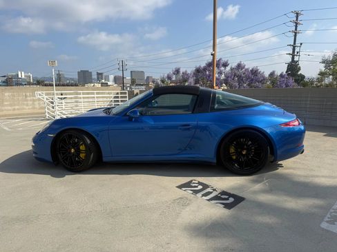 Used 2015 Porsche 911 Targa 4S w/ Sport Chrono Package AWD/4WD image 6