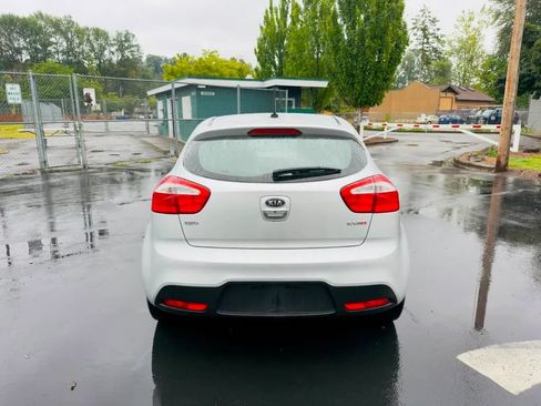 Used 2012 Kia Rio EX w/ Convenience Pkg FWD image 4