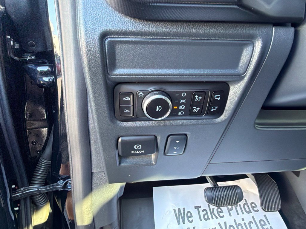 Used 2025 Ford F150 Raptor w/ Equipment Group 803A Raptor R AWD/4WD image 28
