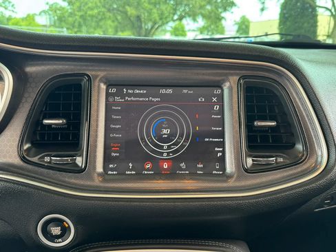 Used 2018 Dodge Challenger R/T Scat Pack w/ Leather Interior Group RWD image 20