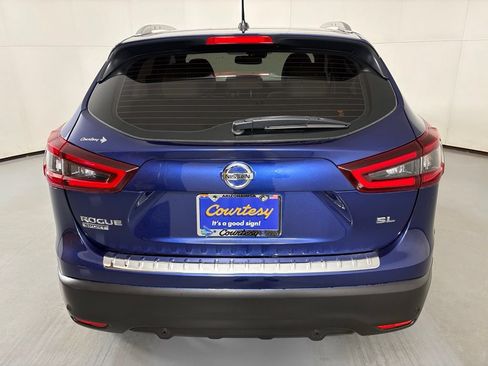 Used 2022 Nissan Rogue Sport SL w/ Premium Package FWD image 7