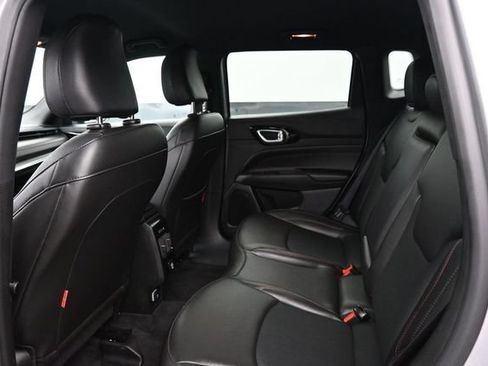 Used 2025 Jeep Compass Trailhawk AWD/4WD image 16