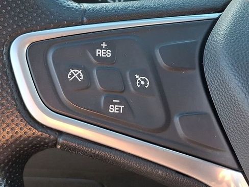 Used 2022 Chevrolet Malibu LT image 21