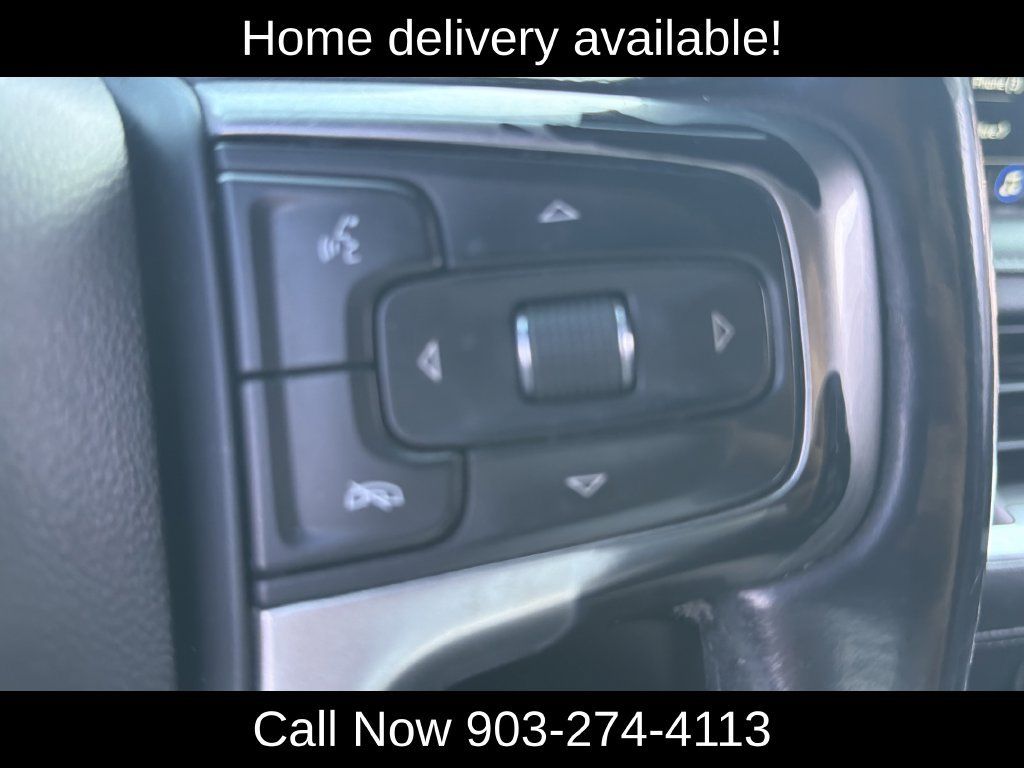 Used 2021 Chevrolet Suburban LT AWD/4WD image 25
