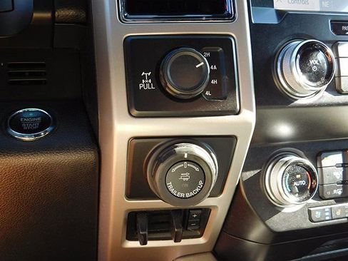 Used 2020 Ford F150 Lariat w/ Equipment Group 502A Luxury image 24