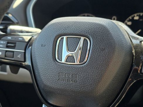 Certified 2023 Honda Pilot Touring image 28