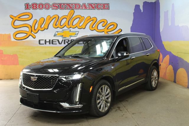Used 2022 Cadillac XT6 Premium Luxury w/ Platinum Package AWD/4WD image 2