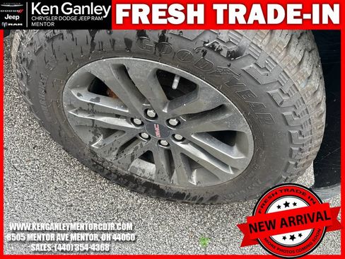 Used 2020 GMC Canyon SLE w/ Elevation Edition AWD/4WD image 10