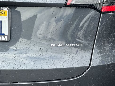 Used 2021 Tesla Model Y Long Range image 22