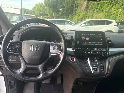 Used 2018 Honda Odyssey EX-L image 19