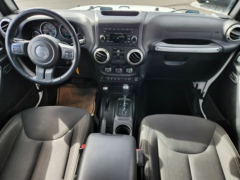 Used 2017 Jeep Wrangler Unlimited Sahara w/ Max Tow Package image 2