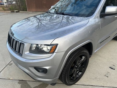 Used 2015 Jeep Grand Cherokee Altitude image 14