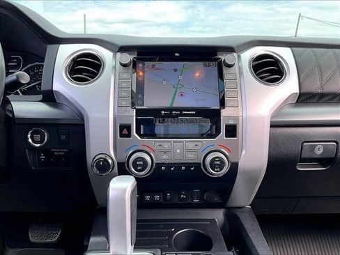 Used 2021 Toyota Tundra Platinum image 18