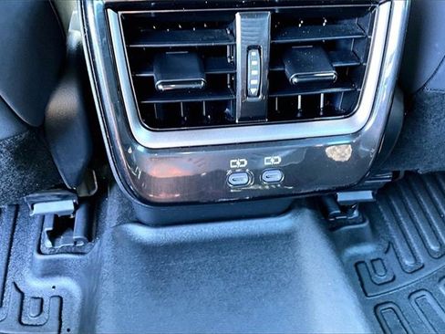 Used 2025 Toyota Crown Signia image 16