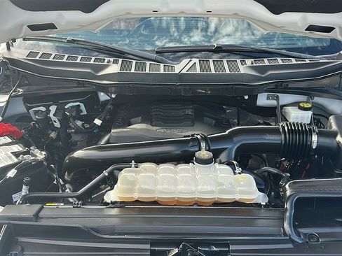 Used 2023 Ford F150 Platinum AWD/4WD image 3