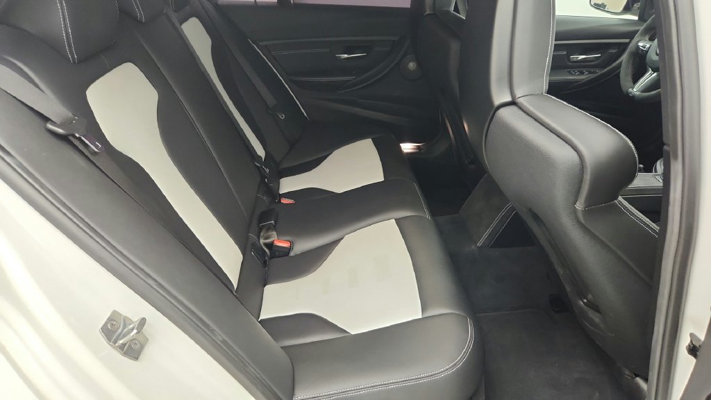 Used 2018 BMW M3 CS w/ Executive Package RWD image 51