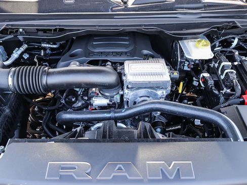 New 2026 RAM 1500 Big Horn AWD/4WD image 12