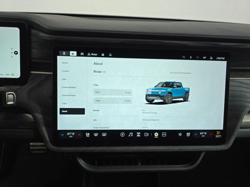 Used 2022 Rivian R1T Adventure AWD/4WD image 27