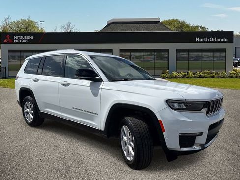 Used 2022 Jeep Grand Cherokee L Limited w/ Luxury Tech Group II AWD/4WD image 7