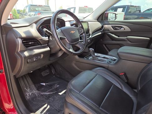 Used 2019 Chevrolet Traverse LT FWD image 31