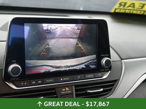 Used 2024 Nissan Altima 2.5 SR image 31