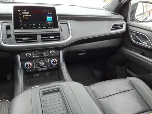 Used 2022 GMC Yukon SLT w/ SLT Luxury Package AWD/4WD image 14