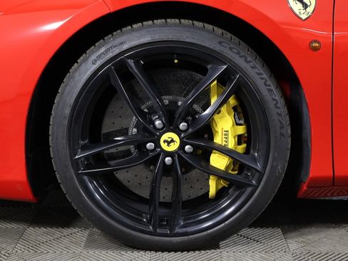 Used 2019 Ferrari 488 Spider RWD image 19