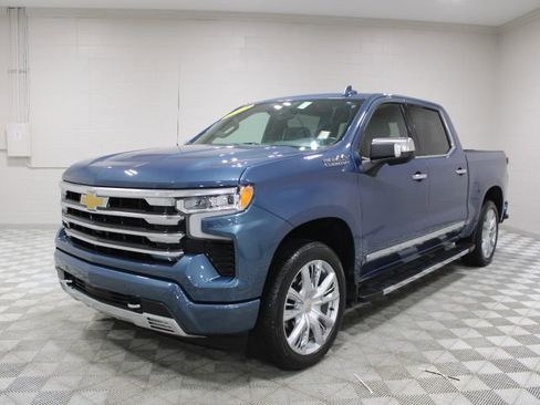 Used 2024 Chevrolet Silverado 1500 High Country w/ High Country Premium Package image 8