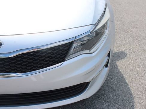 Used 2018 Kia Optima LX FWD image 38
