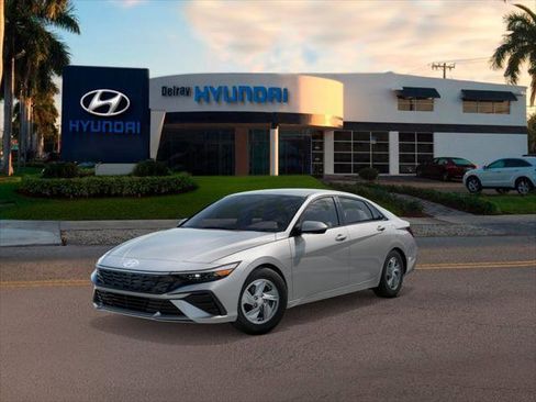 New 2026 Hyundai Elantra SE image 1