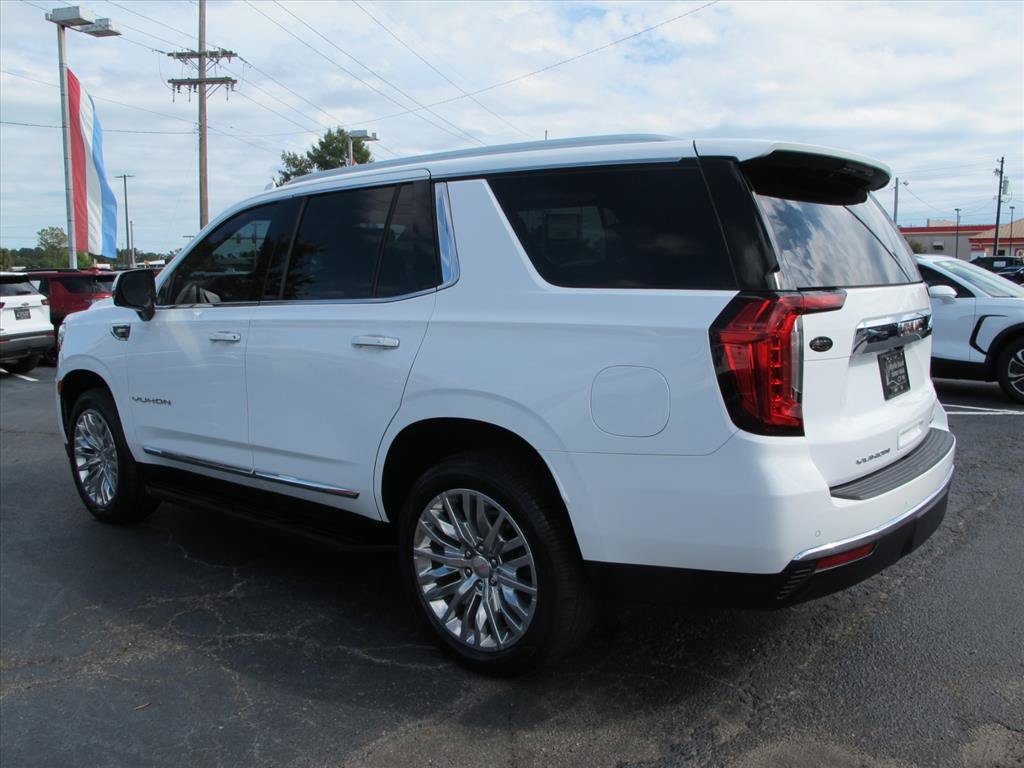 Used 2023 GMC Yukon SLT w/ SLT Premium Package AWD/4WD image 5