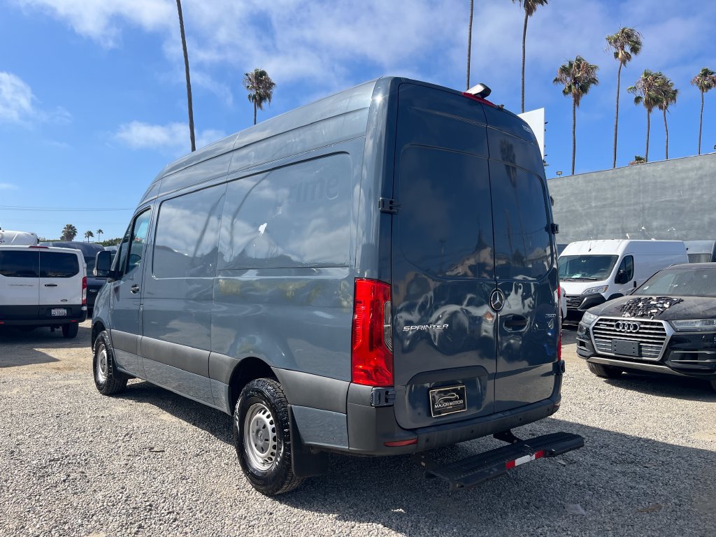 Used 2019 Mercedes-Benz Sprinter 144 image 9