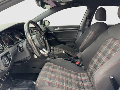 Used 2018 Volkswagen GTI S image 17