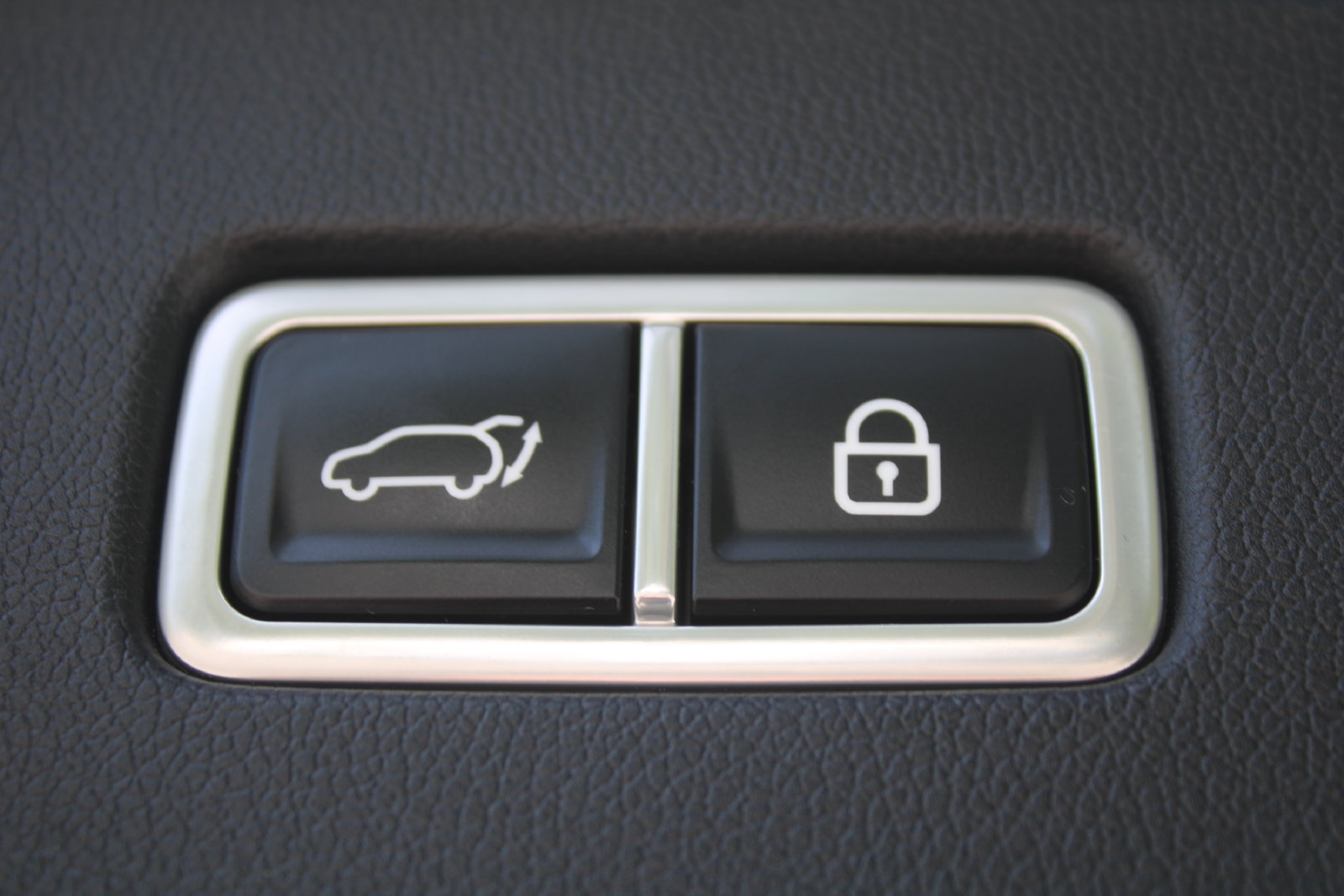 Certified 2022 Kia Sorento SX FWD image 12