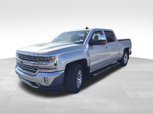 Used 2017 Chevrolet Silverado 1500 LTZ w/ LTZ Plus Package image 7
