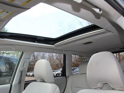 Used 2012 Subaru Forester 2.5X Premium w/ All-Weather Pkg image 15