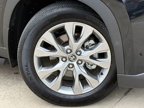 Used 2026 Toyota Grand Highlander FWD image 2