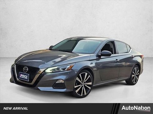 Used 2019 Nissan Altima 2.5 SR image 1