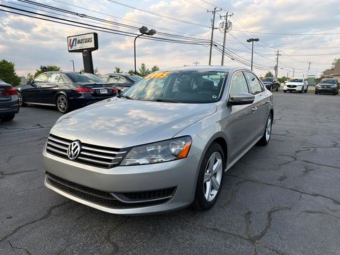 Used 2013 Volkswagen Passat 2.5 SE FWD image 12
