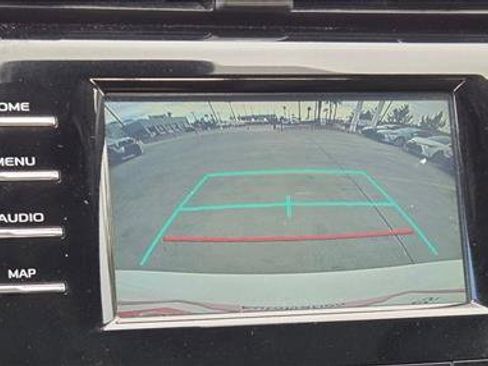 Used 2019 Toyota Camry SE image 12