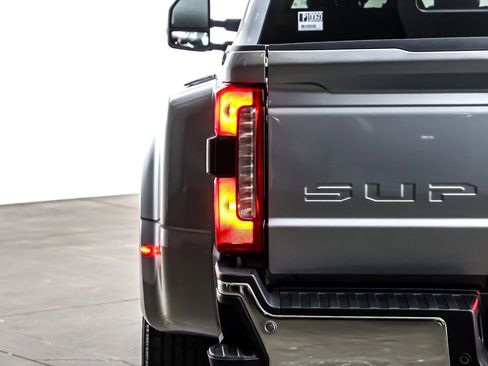 Used 2023 Ford F350 Lariat w/ Camper Package image 16