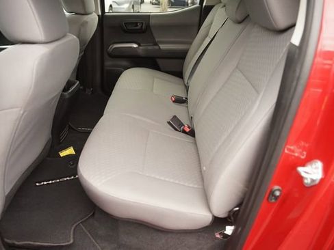 Used 2021 Toyota Tacoma SR5 RWD image 12