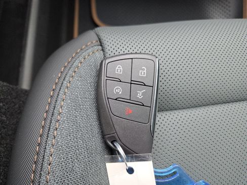 New 2026 GMC Terrain AT4 w/ Convenience Package III AWD/4WD image 36