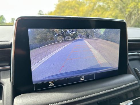 Used 2021 Chevrolet Tahoe Z71 image 48